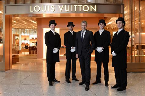 louis vuitton staff